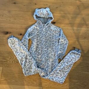Girls 7/8 One piece leopard print Never worn